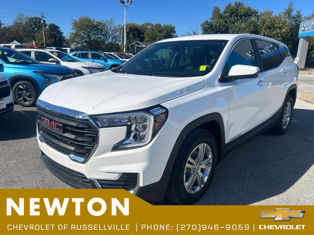 Used 2024 GMC Terrain SLE FWD image 3