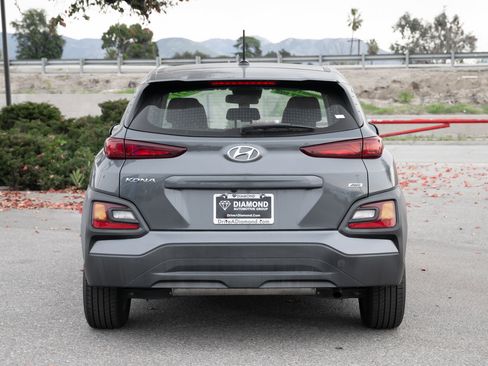 Used 2021 Hyundai Kona SE image 5