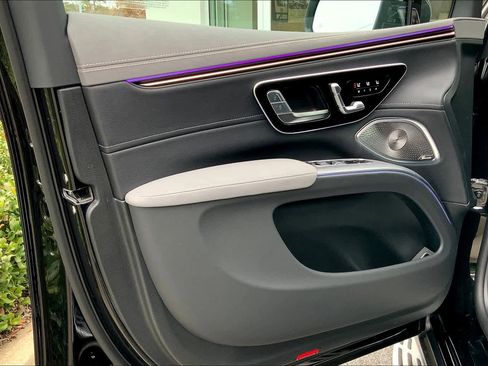 Used 2023 Mercedes-Benz EQS 450+ 4MATIC SUV image 10