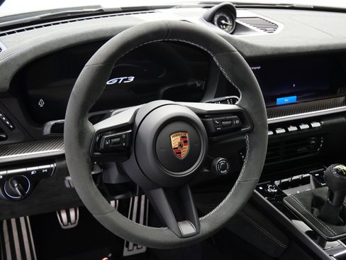 Used 2026 Porsche 911 GT3 RWD image 14