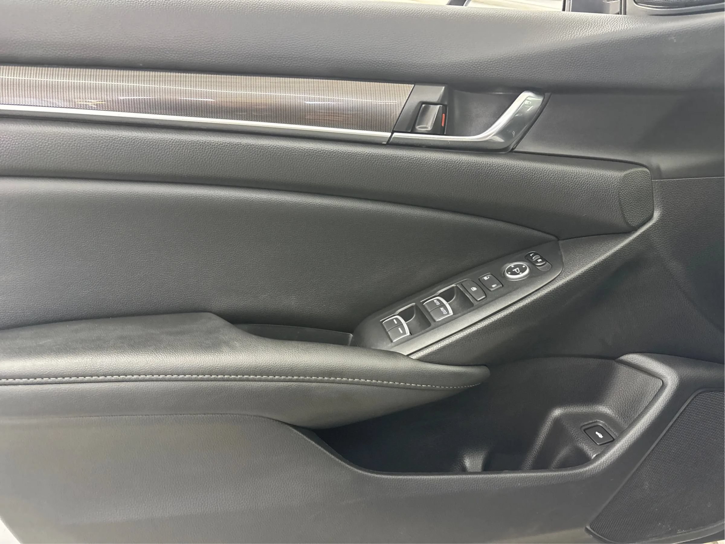 Used 2022 Honda Accord Sport image 24