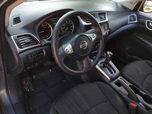 Used 2018 Nissan Sentra SV image 9