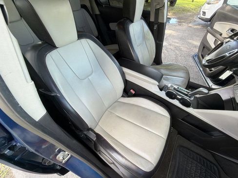 Used 2010 Chevrolet Equinox LT w/ Chrome Appearance Package AWD/4WD image 21