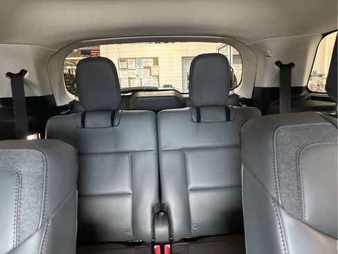 New 2026 Ford Explorer Active w/ Active Comfort Package AWD/4WD image 21