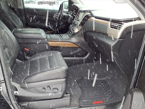 Used 2020 GMC Yukon Denali w/ Denali Ultimate Package image 9