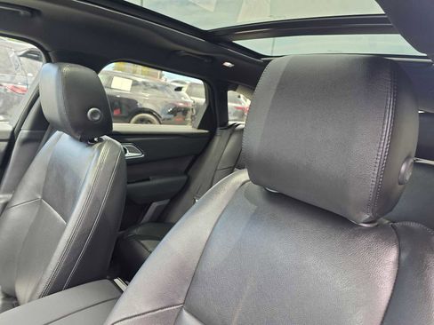 New 2025 Land Rover Range Rover Velar Dynamic SE image 25