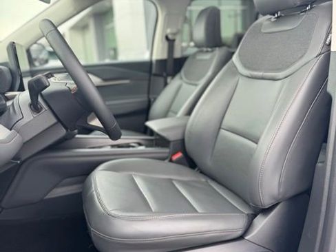 Used 2026 Ford Explorer Active w/ Active Comfort Package image 13