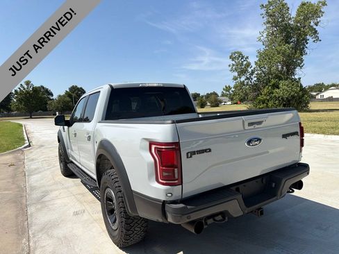 Used 2017 Ford F150 Raptor w/ Equipment Group 802A Luxury AWD/4WD image 7