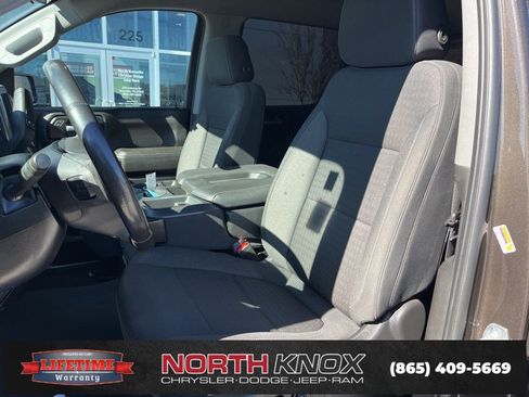 Used 2021 Chevrolet Silverado 1500 LT w/ Texas Edition Plus image 4