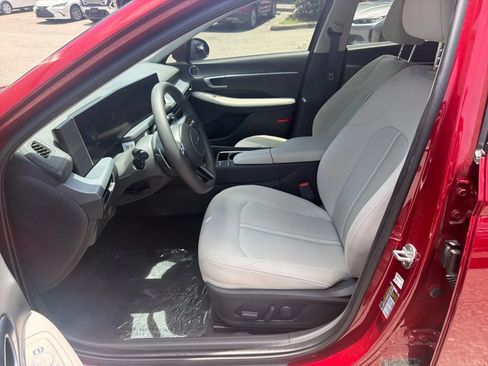 Used 2024 Hyundai Sonata SEL FWD image 13