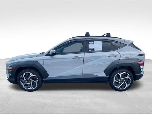 Used 2026 Hyundai Kona SEL Premium FWD image 2