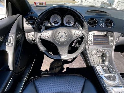 Used 2009 Mercedes-Benz SL 63 AMG image 11