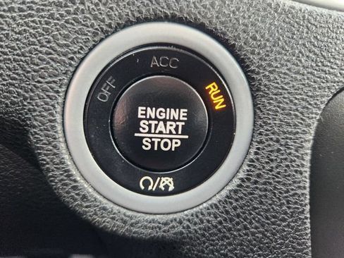 Used 2022 Dodge Charger SXT w/ Leather Interior Group RWD image 20