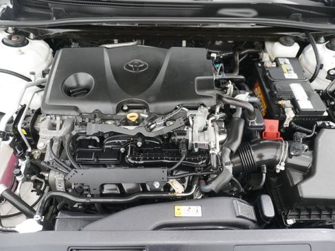 Used 2019 Toyota Camry LE image 26