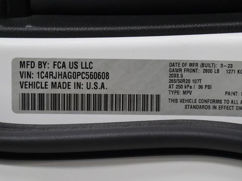 Used 2023 Jeep Grand Cherokee Altitude AWD/4WD image 59