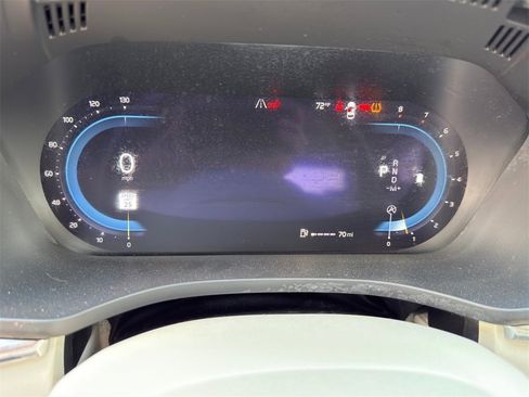 Used 2023 Volvo XC60 B5 Plus w/ Protection Package Premier image 20