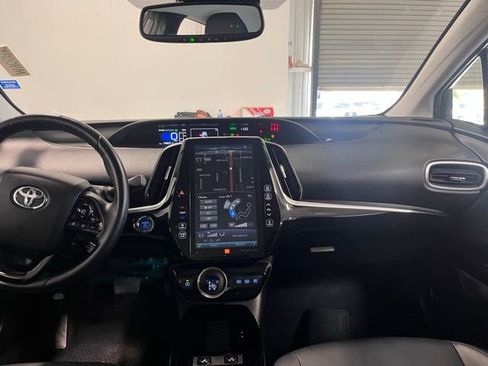 Used 2022 Toyota Prius Prime Limited image 20