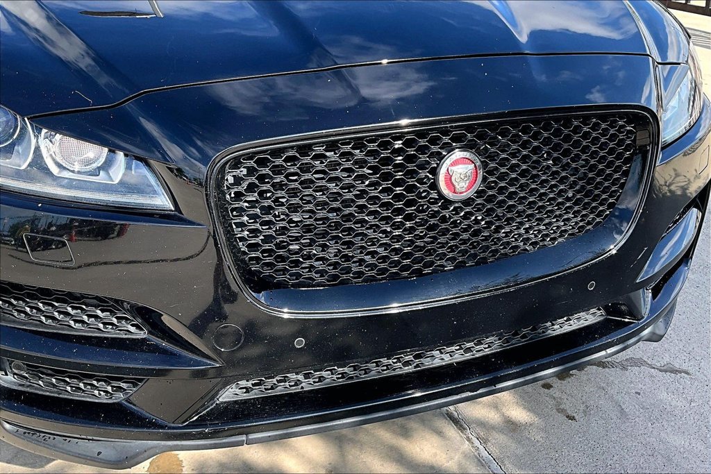 Used 2020 Jaguar F-PACE Premium AWD/4WD image 33