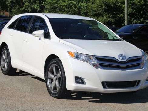 Used 2013 Toyota Venza XLE image 1