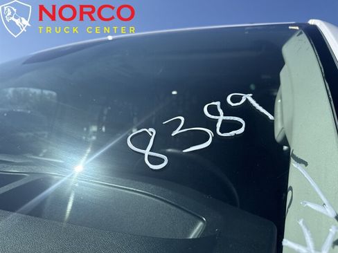 Used 2025 Ford Transit 250 Low Roof w/ Exterior Upgrade Package RWD image 17