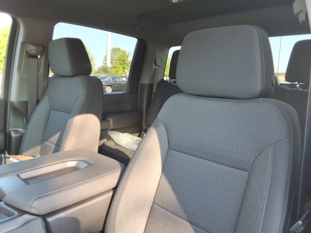 New 2026 Chevrolet Silverado 2500 Custom w/ Custom Value Package AWD/4WD image 22