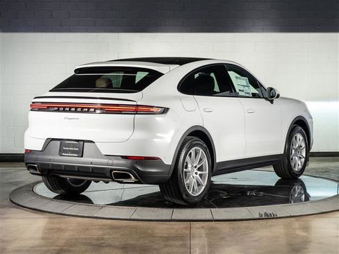 New 2026 Porsche Cayenne Coupe image 9