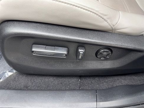 Used 2020 Honda CR-V EX-L image 30