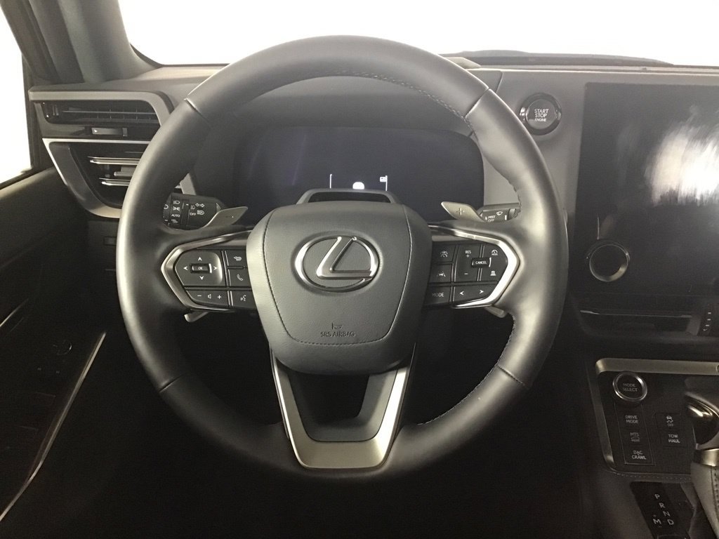 Used 2024 Lexus GX 550 AWD/4WD image 23