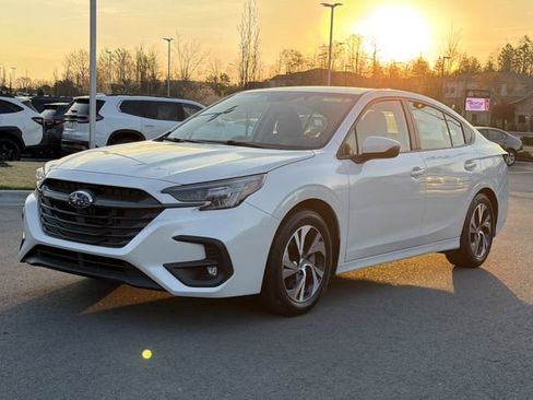 Used 2025 Subaru Legacy Premium image 7