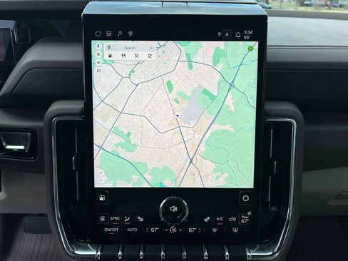 Certified 2025 GMC Yukon XL Denali w/ Sun & Power Step Package image 22