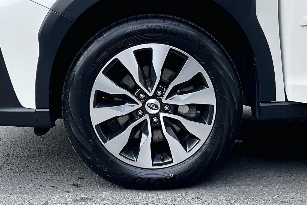 Certified 2024 Subaru Outback Touring XT AWD/4WD image 17