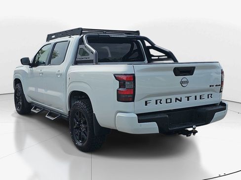 Used 2023 Nissan Frontier SV w/ Midnight Edition Package AWD/4WD image 6