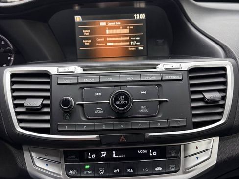 Used 2015 Honda Accord LX image 27