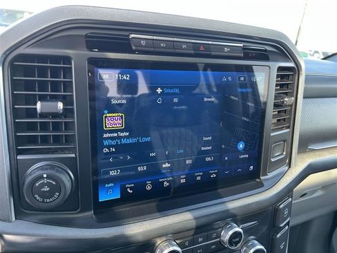 Used 2023 Ford F150 Limited image 16