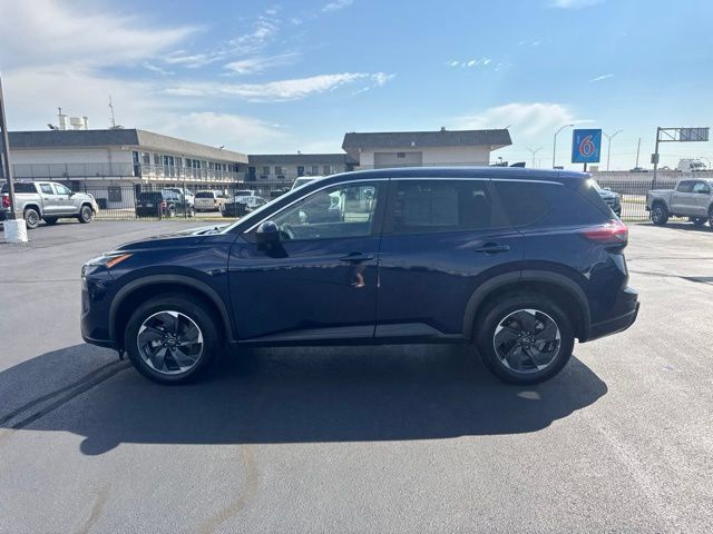 Used 2025 Nissan Rogue SV FWD image 8