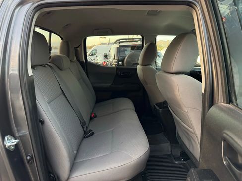 Used 2023 Toyota Tacoma SR AWD/4WD image 22