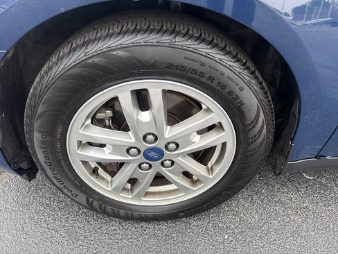Used 2019 Ford Transit Connect XLT FWD image 12