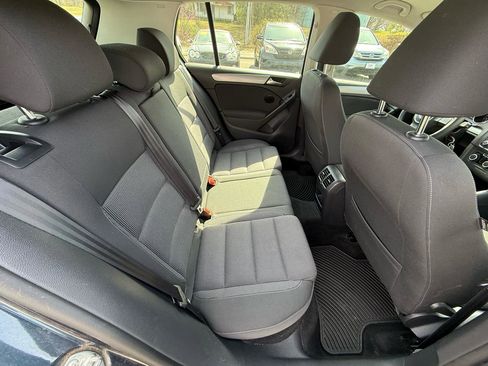 Used 2013 Volkswagen Golf 4-Door image 23
