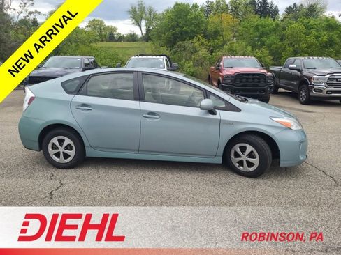Used 2015 Toyota Prius Two FWD image 4