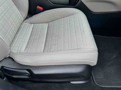 Used 2025 Honda HR-V LX image 26