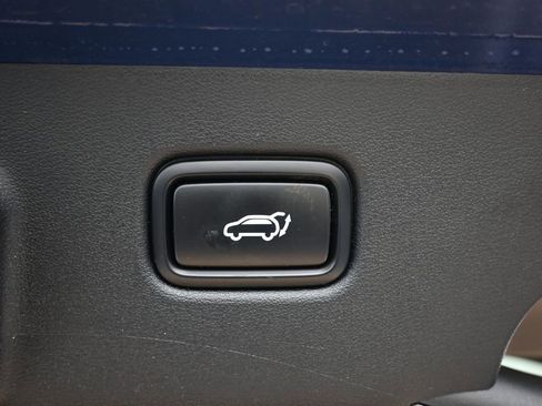 Used 2022 Kia EV6 Wind image 17