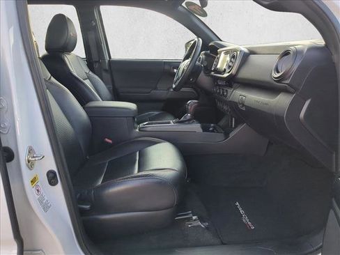 Used 2017 Toyota Tacoma TRD Pro image 20