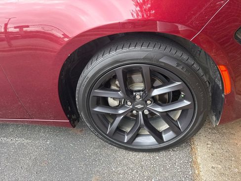 Used 2022 Dodge Charger SXT w/ Blacktop Package RWD image 2