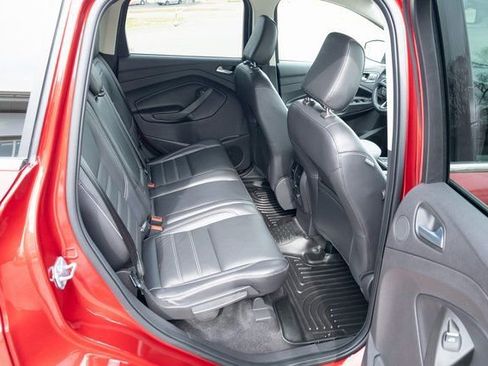 Used 2019 Ford Escape Titanium image 37