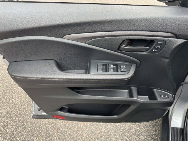 Certified 2023 Honda Passport TrailSport image 15