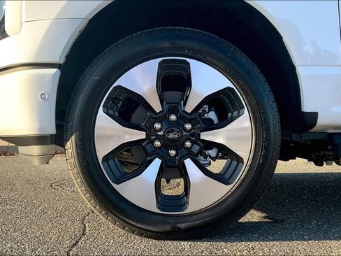 New 2023 Ford F150 Lightning Platinum image 12