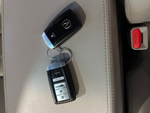 Used 2017 Acura RDX image 16