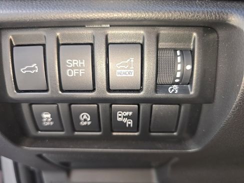 Used 2023 Subaru Forester Sport image 9