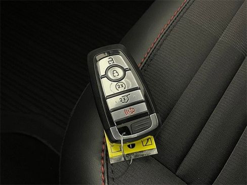 Used 2025 Ford Explorer ST-Line image 4