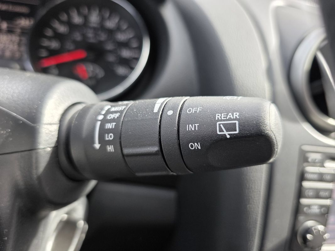 Used 2013 Nissan Rogue SL AWD/4WD image 29